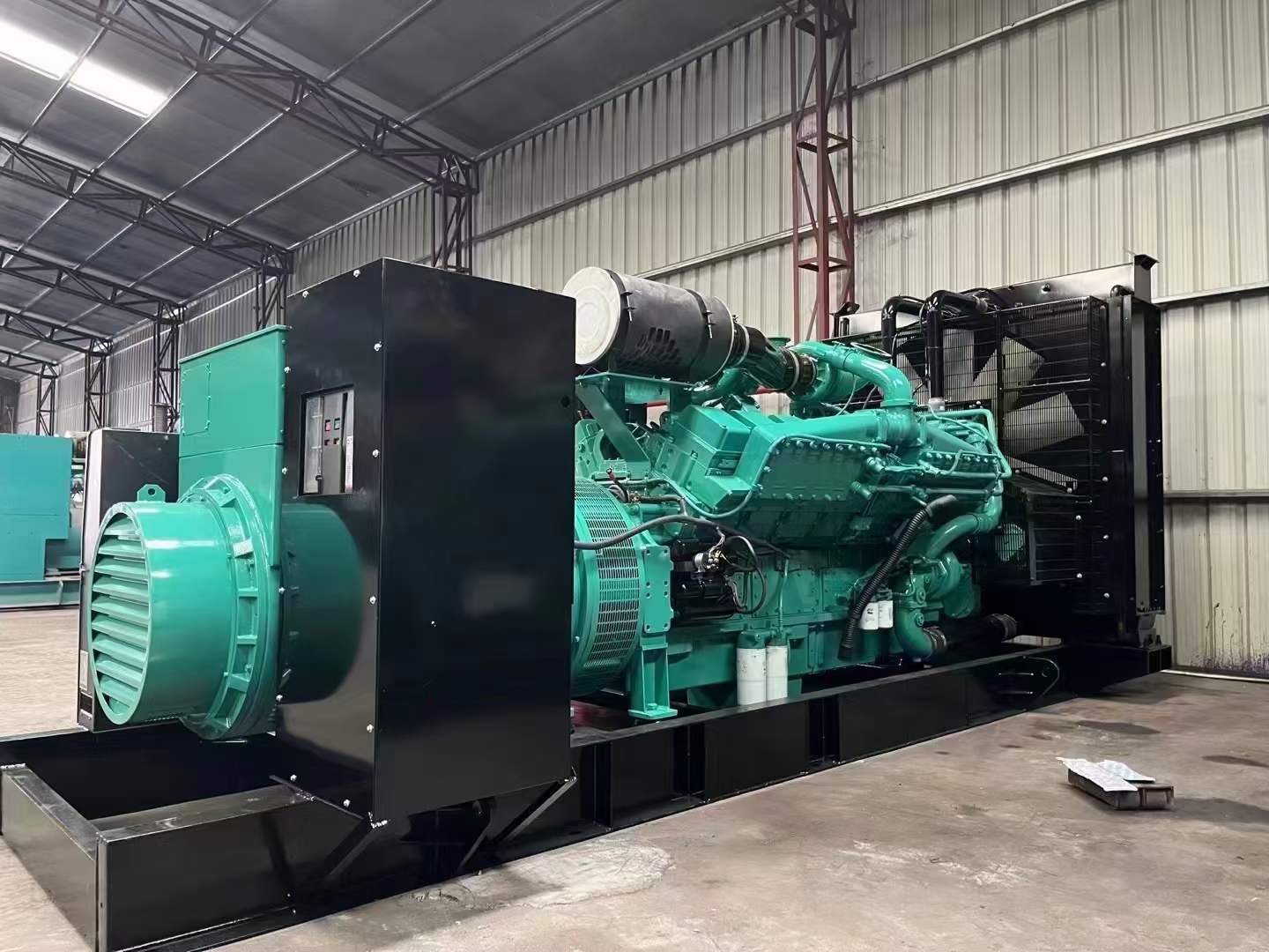 汝南如何降低 800kW 柴油发电机输出电流的波动？