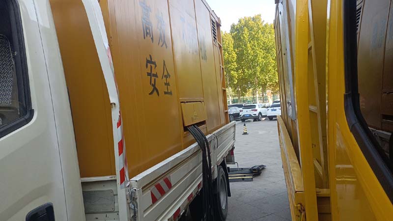 汝南如何判断柴油发电机组和UPS电源的切换时间是否符合要求？