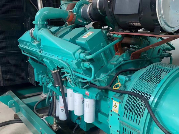 汝南更换100kW柴油发电机组机油时，需要注意哪些事项？