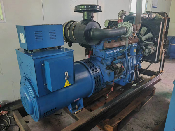 汝南100kW柴油发电机组使用多级机油有哪些优缺点？